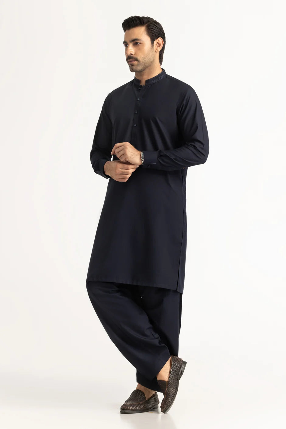 How to Style Regular Fit Embroidered Suits with Effortless Grace