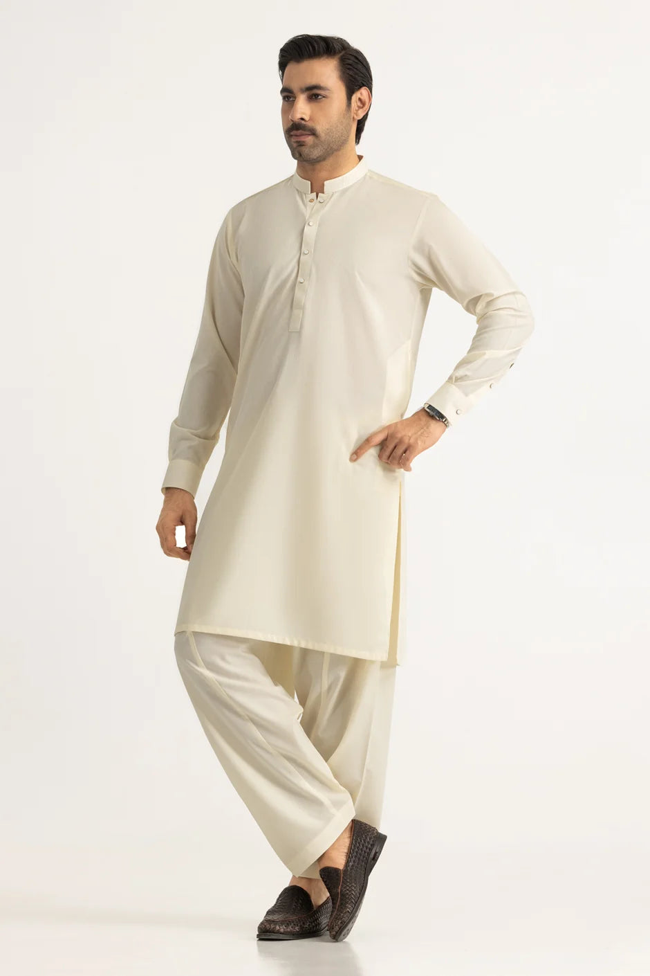 How to Style Regular Fit Embroidered Suits for Any Occasion
